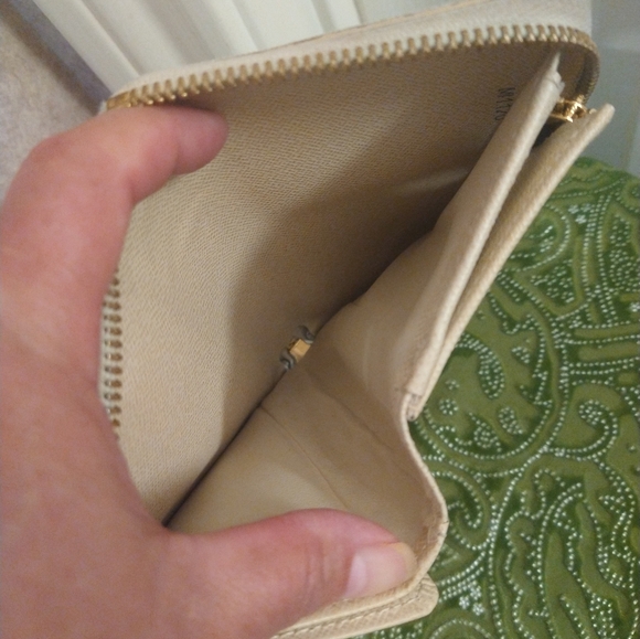 Louis Vuitton Damier Azur Zippy Compact Wallet - Picture 12 of 16